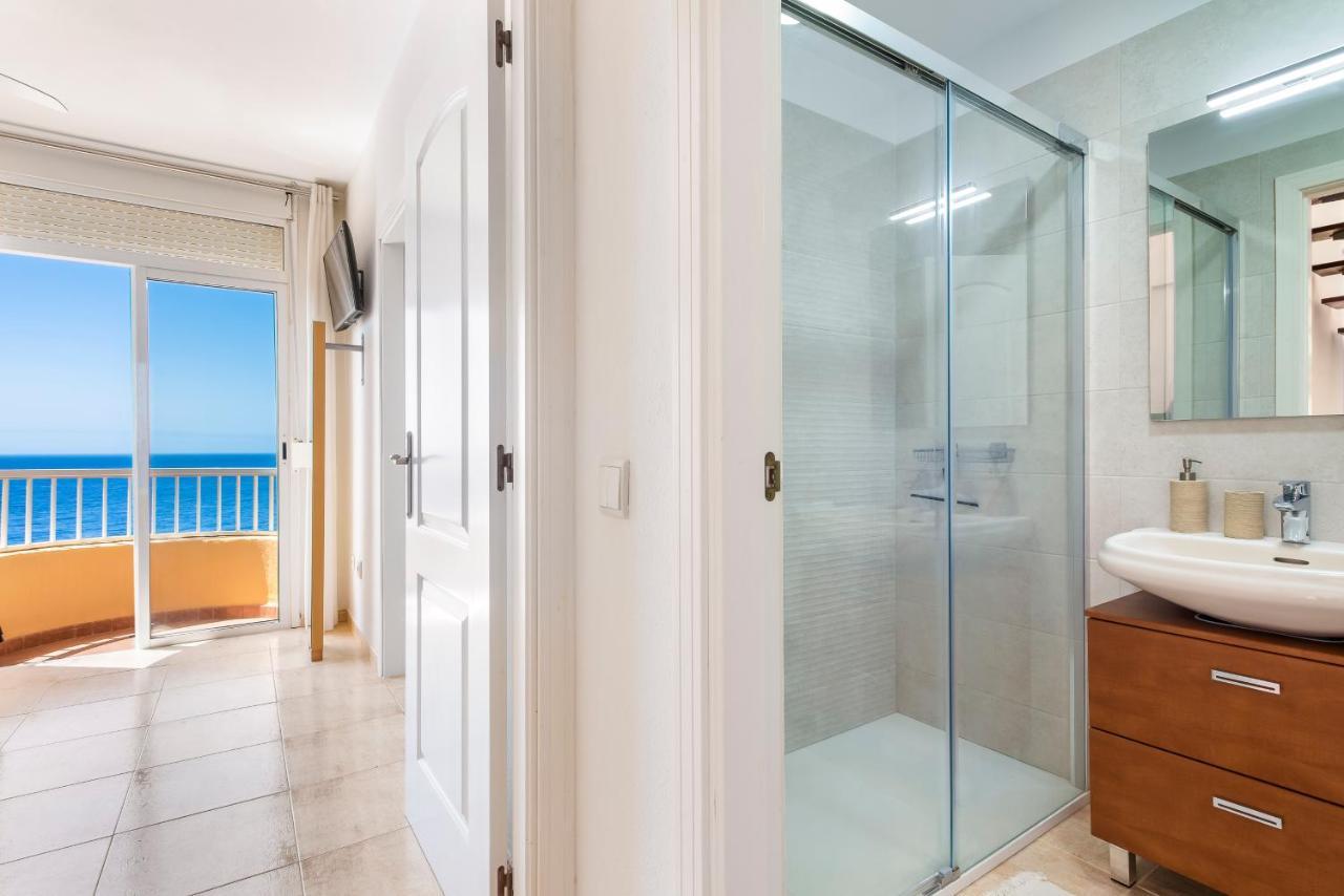 Beachfront Triplex With Swimming Pool & Parking Radazul Esterno foto
