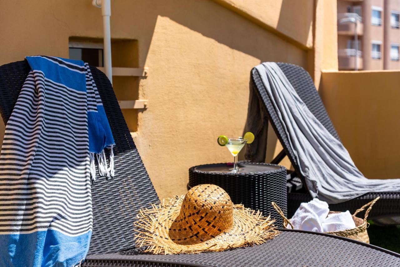 Beachfront Triplex With Swimming Pool & Parking Radazul Esterno foto