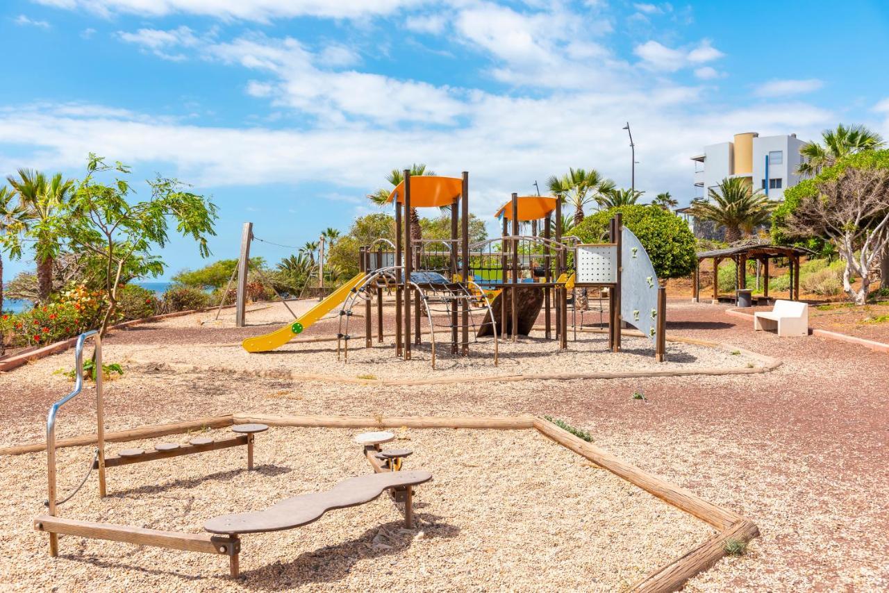 Beachfront Triplex With Swimming Pool & Parking Radazul Esterno foto