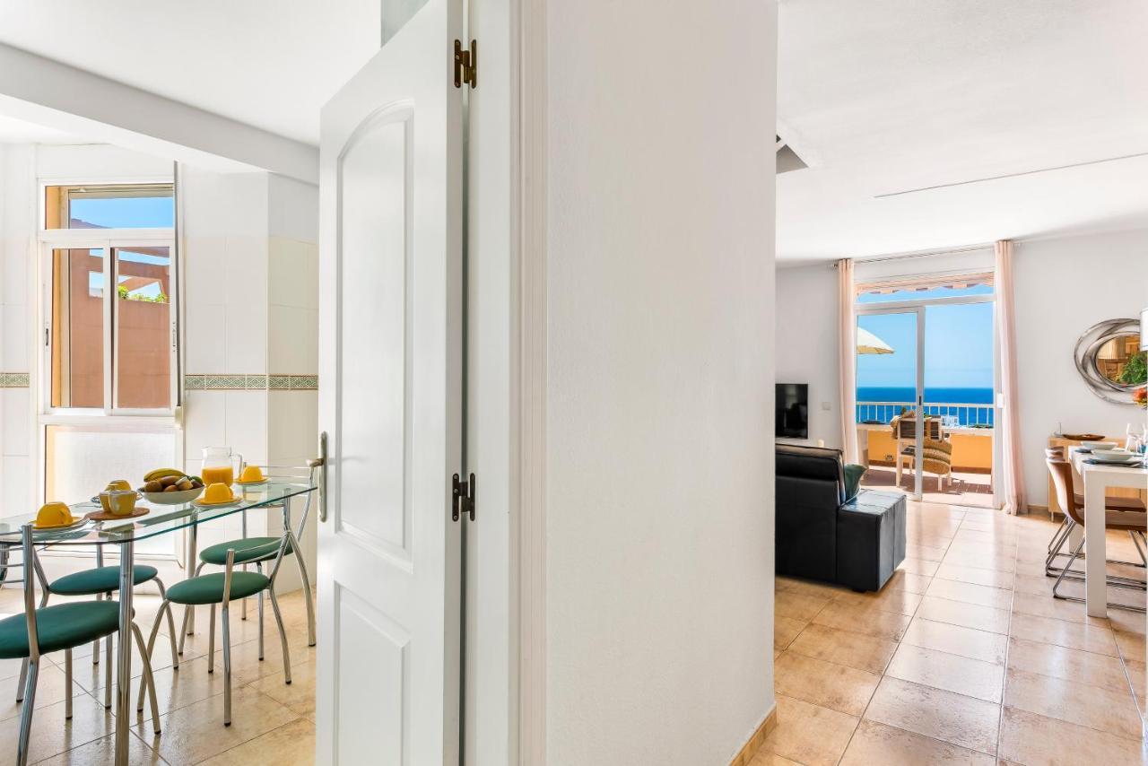 Beachfront Triplex With Swimming Pool & Parking Radazul Esterno foto